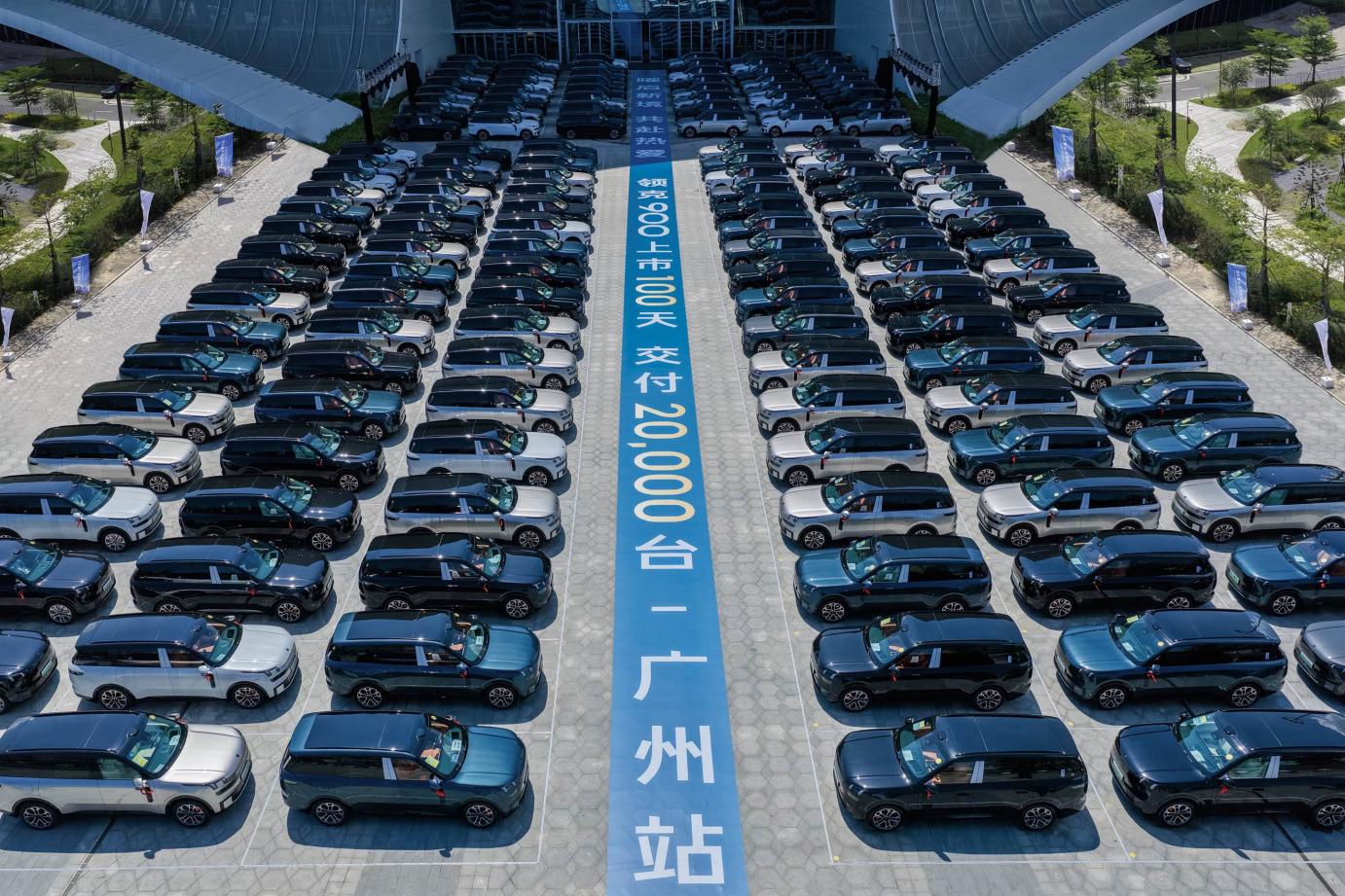 领克900双城交付启新篇，百天破2万销量重塑市场格局