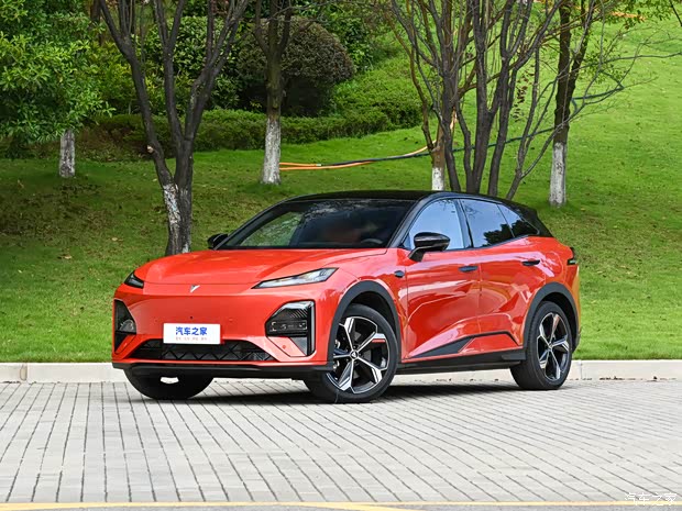 新款深蓝S07预计9月17日上市 预售15.69万起 搭华为乾崑辅助驾驶