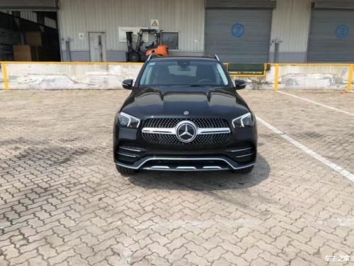 详细阅读:奔驰GLE墨版价格最高优惠6万 欢迎试乘试驾 奔驰GLE墨版价格最高优惠6万 欢迎试乘试驾