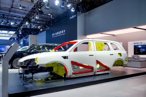 赛力斯智能安全亮相2025世界智能网联汽车大会 树立行业新标杆