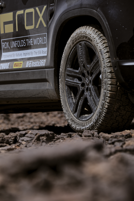 极石2.5万公里环游收官，倍耐力Scorpion实力验证